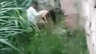 மெல்லிய பெண் ஒரு xxxn தமிழ் மழை எடுத்து அவளது புண்டை சோப்புகள்