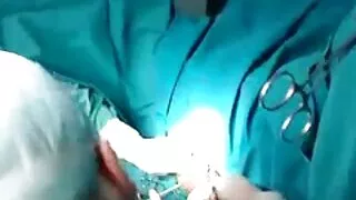 பசி பிச் ஒரு ஃபிட்பால் பந்தால் புணர்ந்தது தமிழ் கிராமத்தில் செக்ஸ்